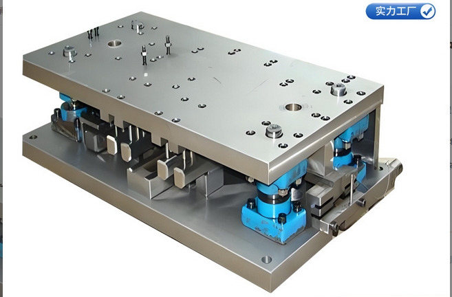 如何根据零件选择冲压模具的类型