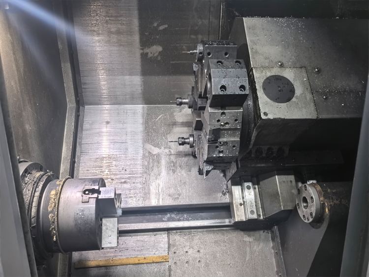 破解机加件加工精度难题：三坐标测量基准转换与误差累积的深度应对